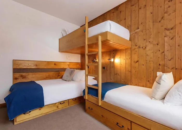 Sunny Nest - View Of Mb Montroc - Happy *