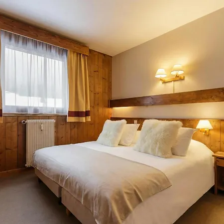 Sunny Nest - View Of Mb Montroc - Happy *